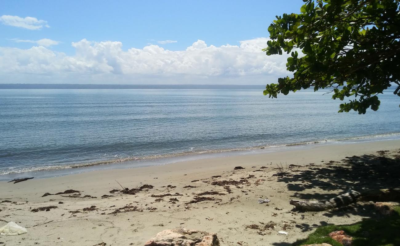 Photo de Playa Las Garitas avec sable beige de surface