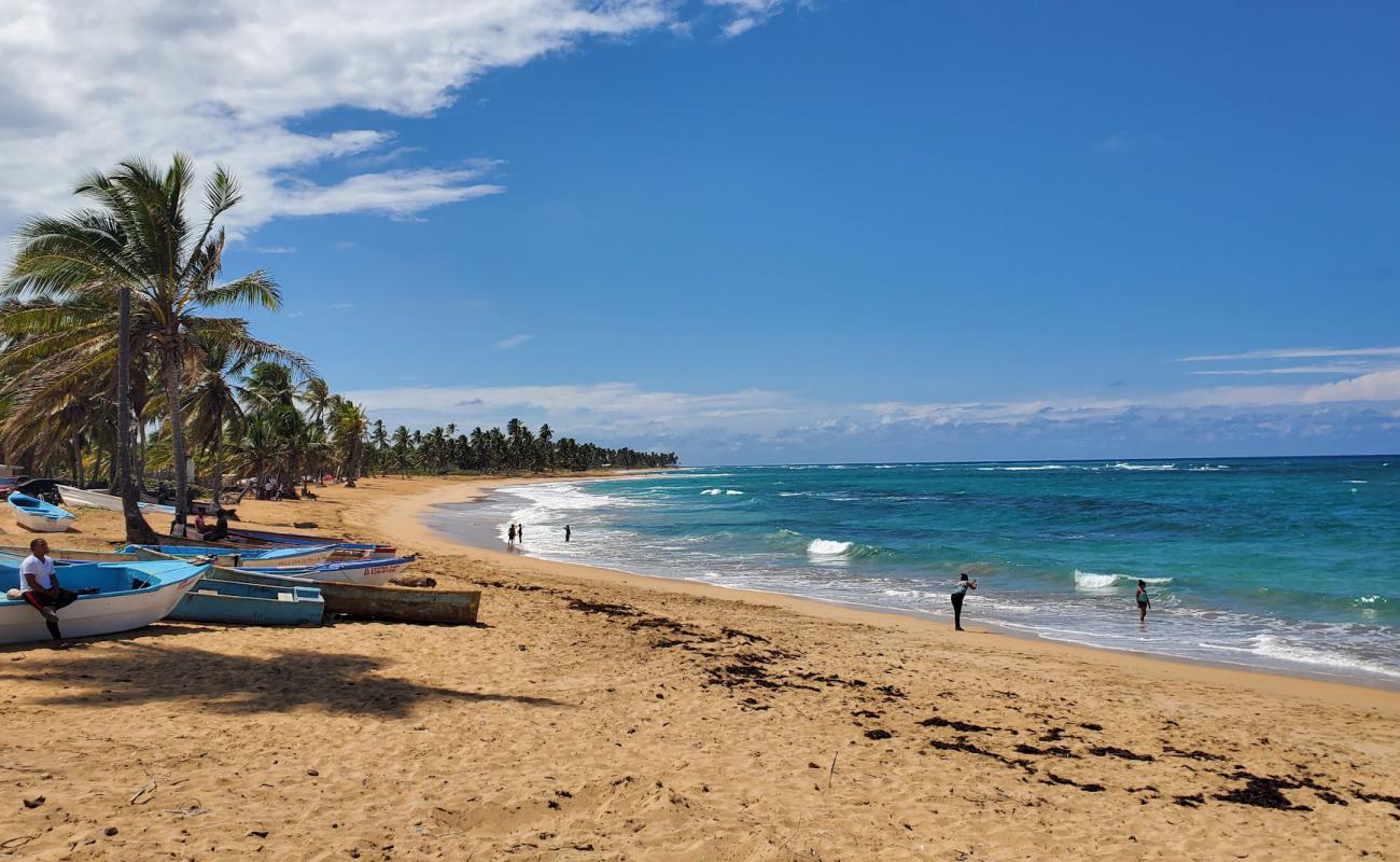 Photo de Playa Lava Cama avec sable lumineux de surface