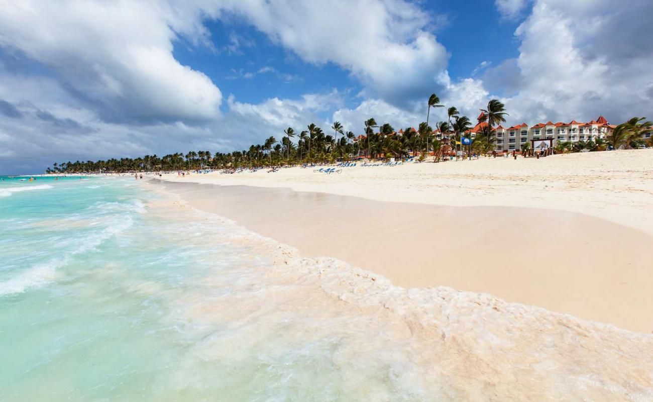 Photo de Plage d'Arena Gorda II avec sable fin et lumineux de surface