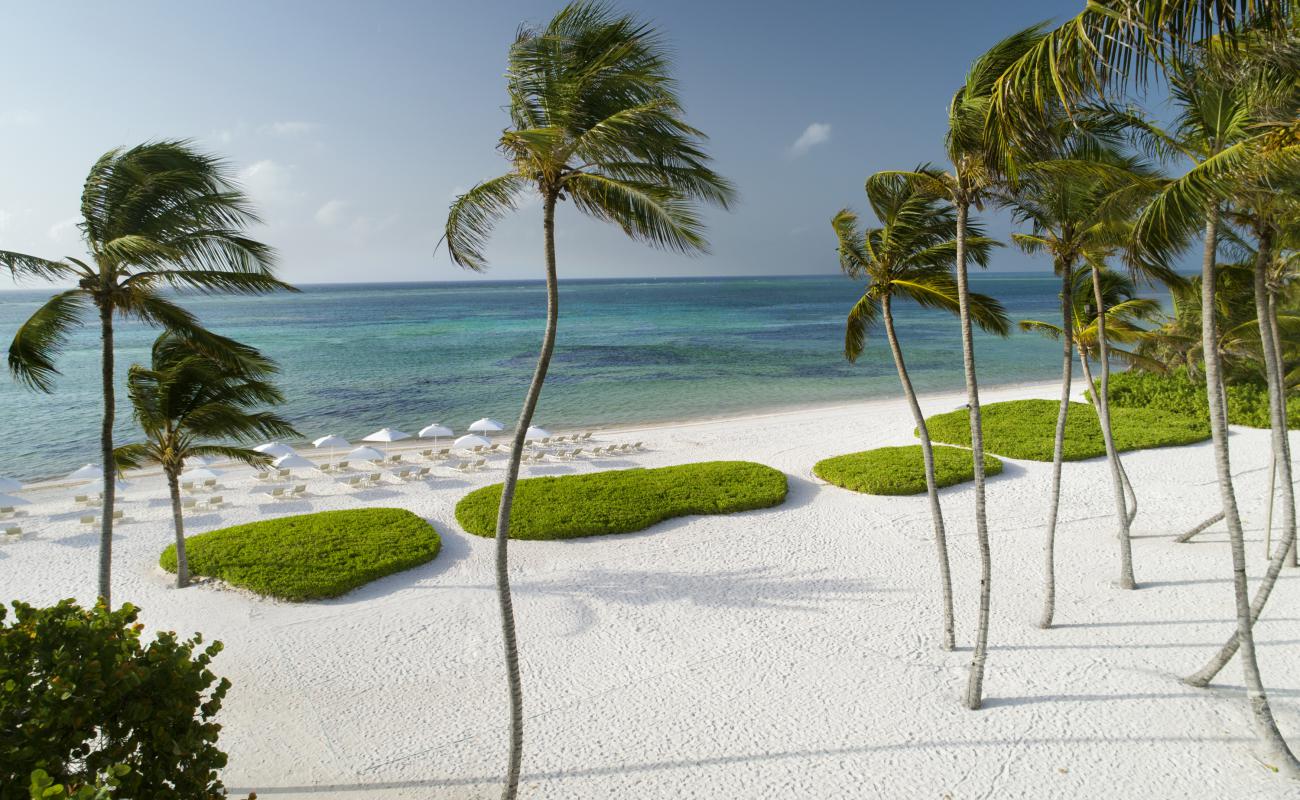 Photo de Plage Blanca avec sable fin blanc de surface