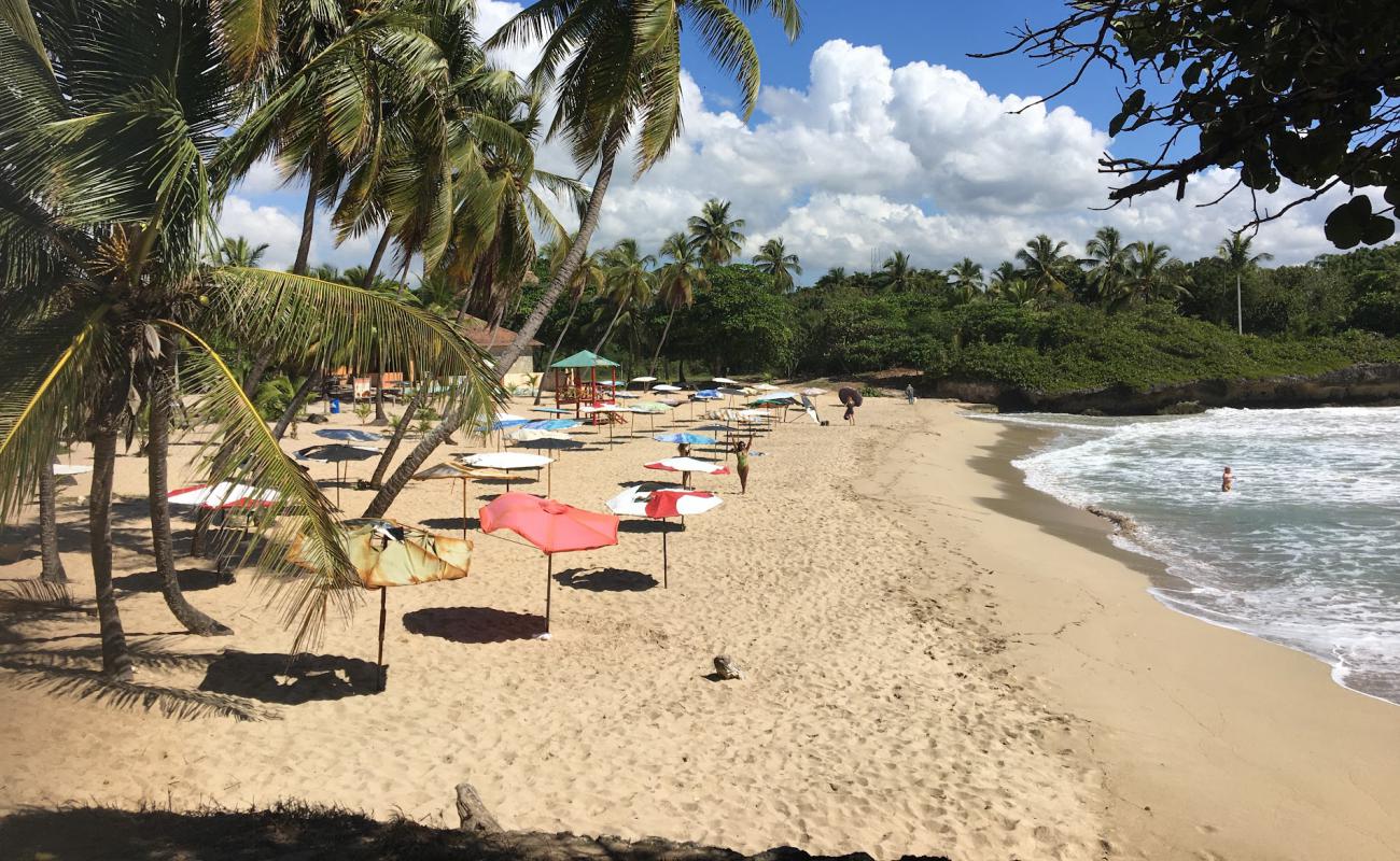 Photo de Plage des Caraïbes avec sable beige fin de surface