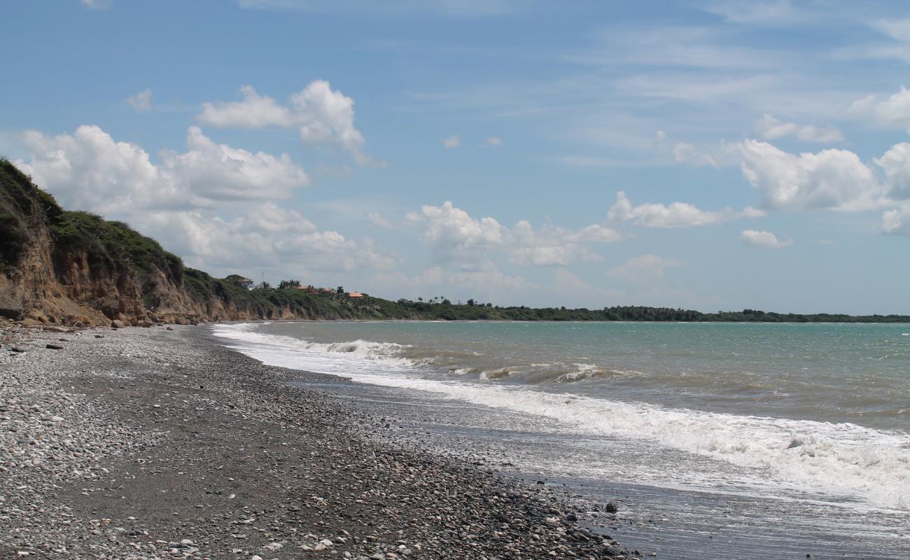 Photo de Sombrero beach avec sable gris de surface