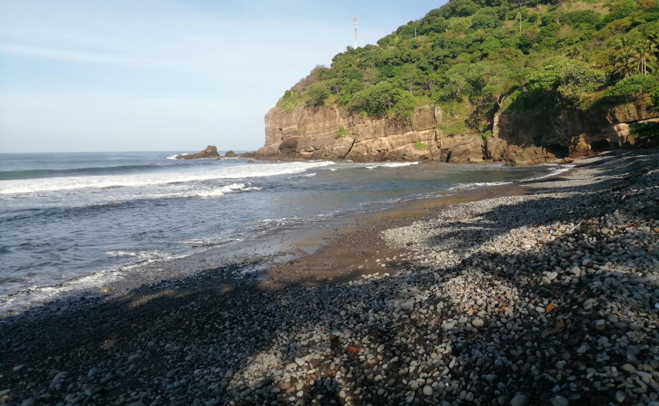 Photo de La Perla beach avec caillou gris de surface