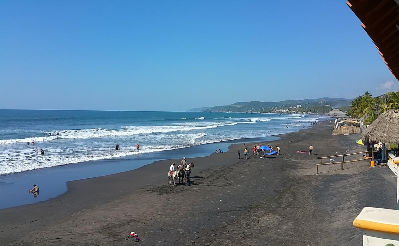 Photo de El Majahual beach avec sable gris de surface