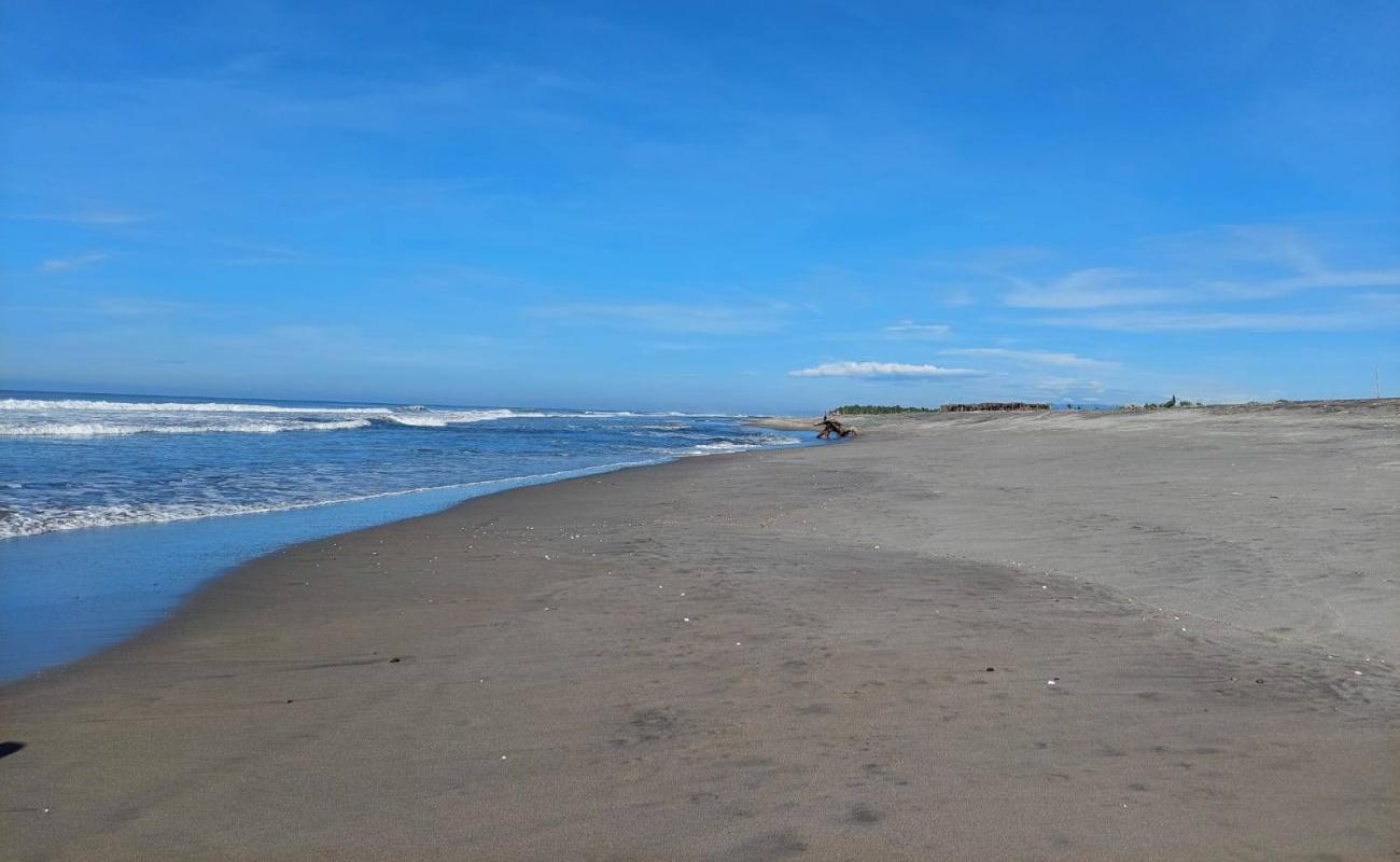 Photo de San Marcelino beach avec sable gris de surface