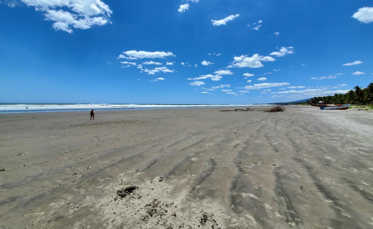 Photo de El Esteron beach avec sable gris de surface