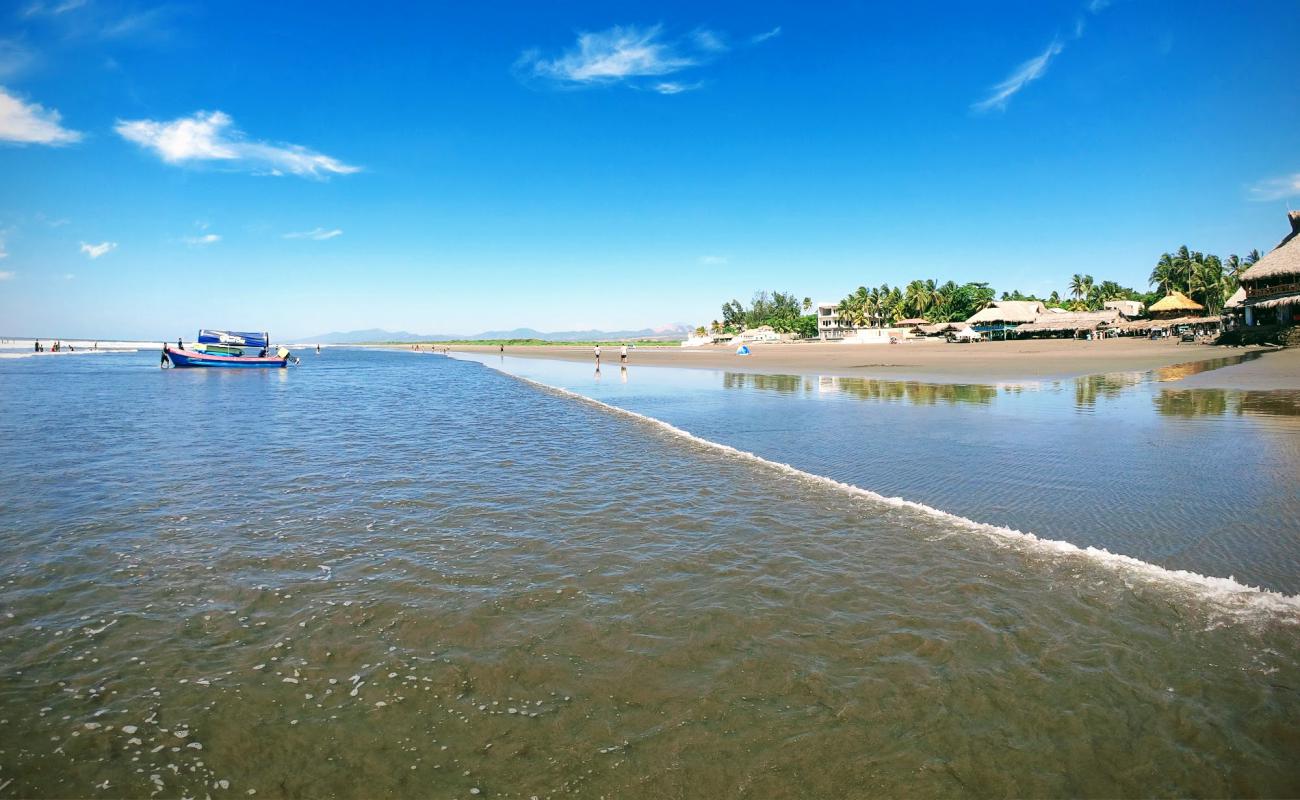 Photo de Las Tunas beach avec sable gris de surface
