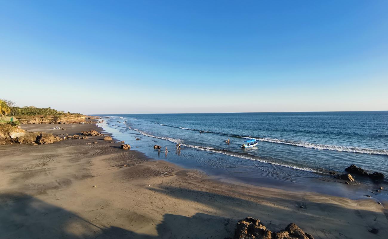 Photo de Torola beach avec sable gris de surface