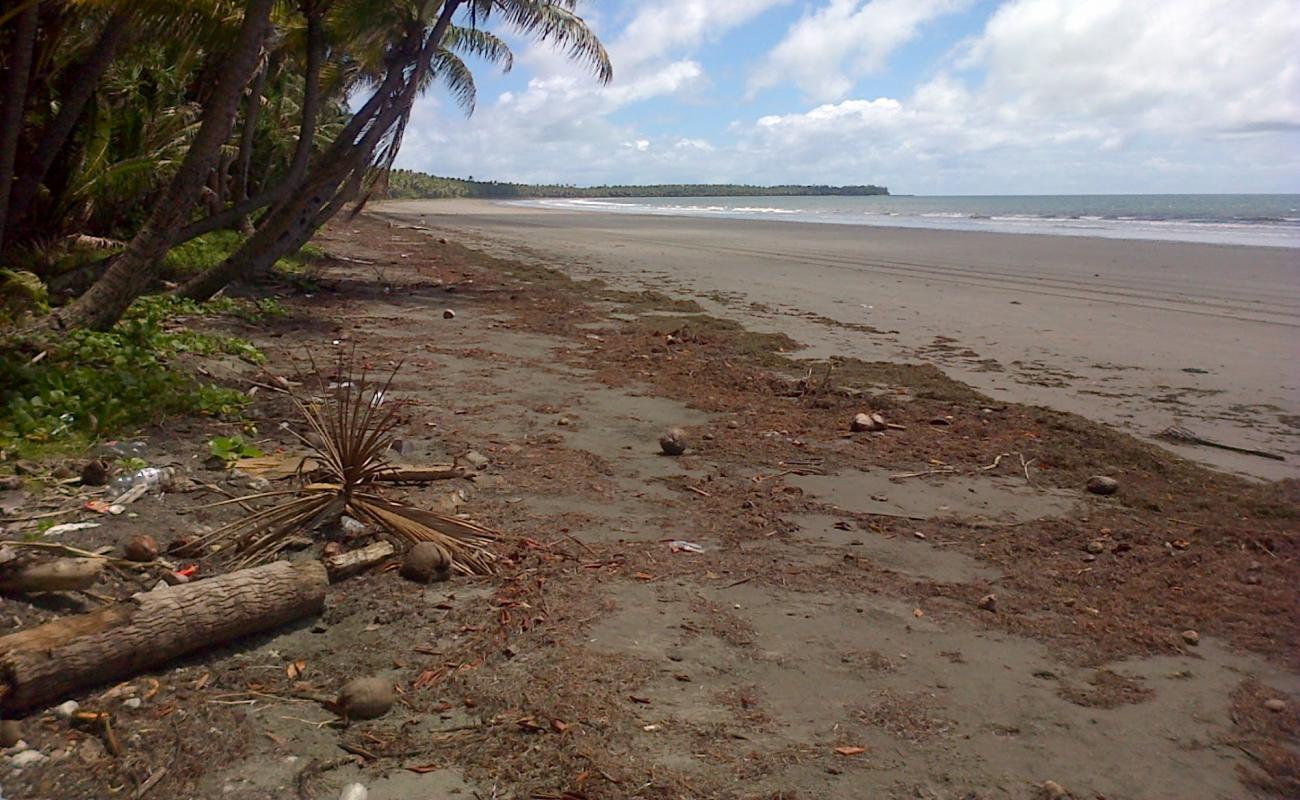 Photo de Kiuva Beach avec sable beige de surface