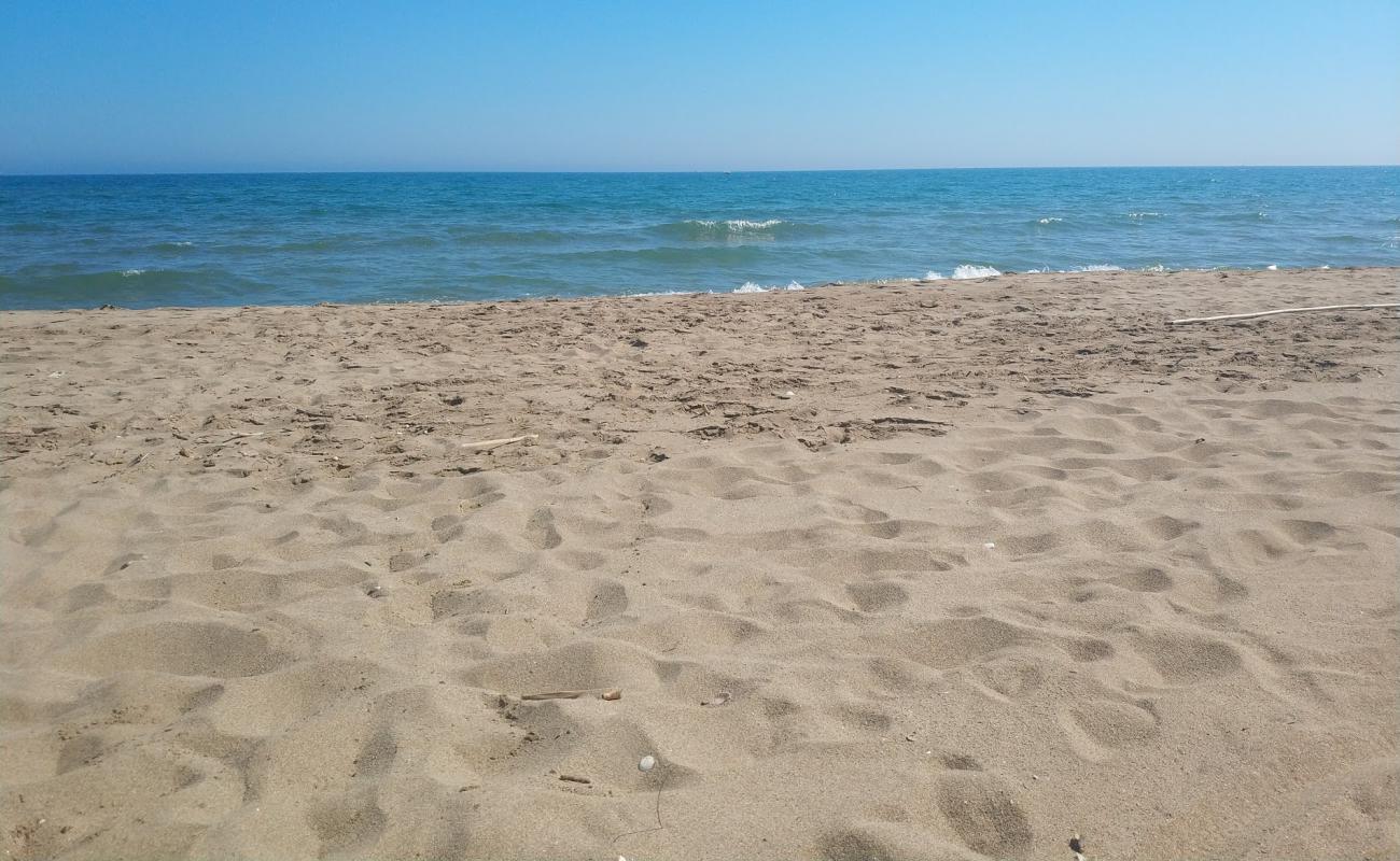 Photo de St. Pierre FKK beach avec sable beige fin de surface