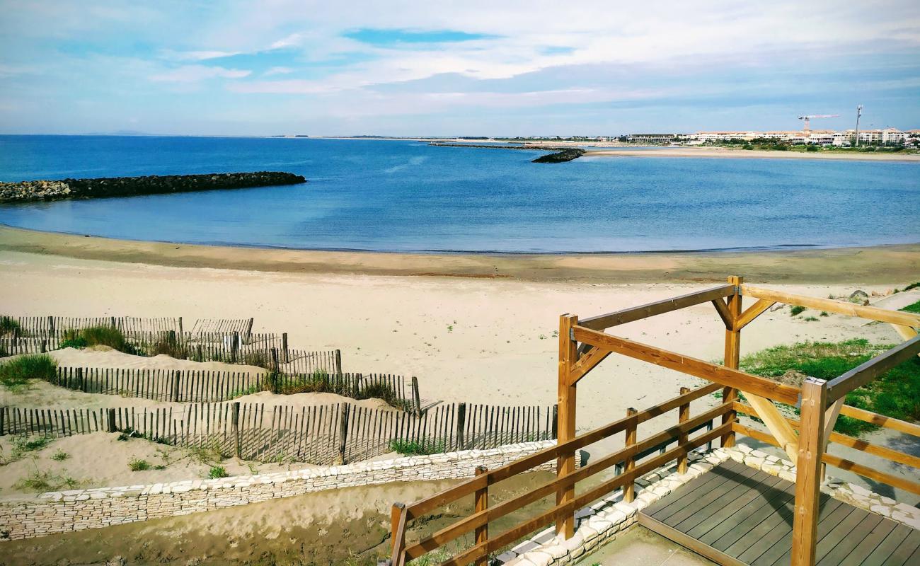 Photo de Plage du Lazaret avec sable beige fin de surface