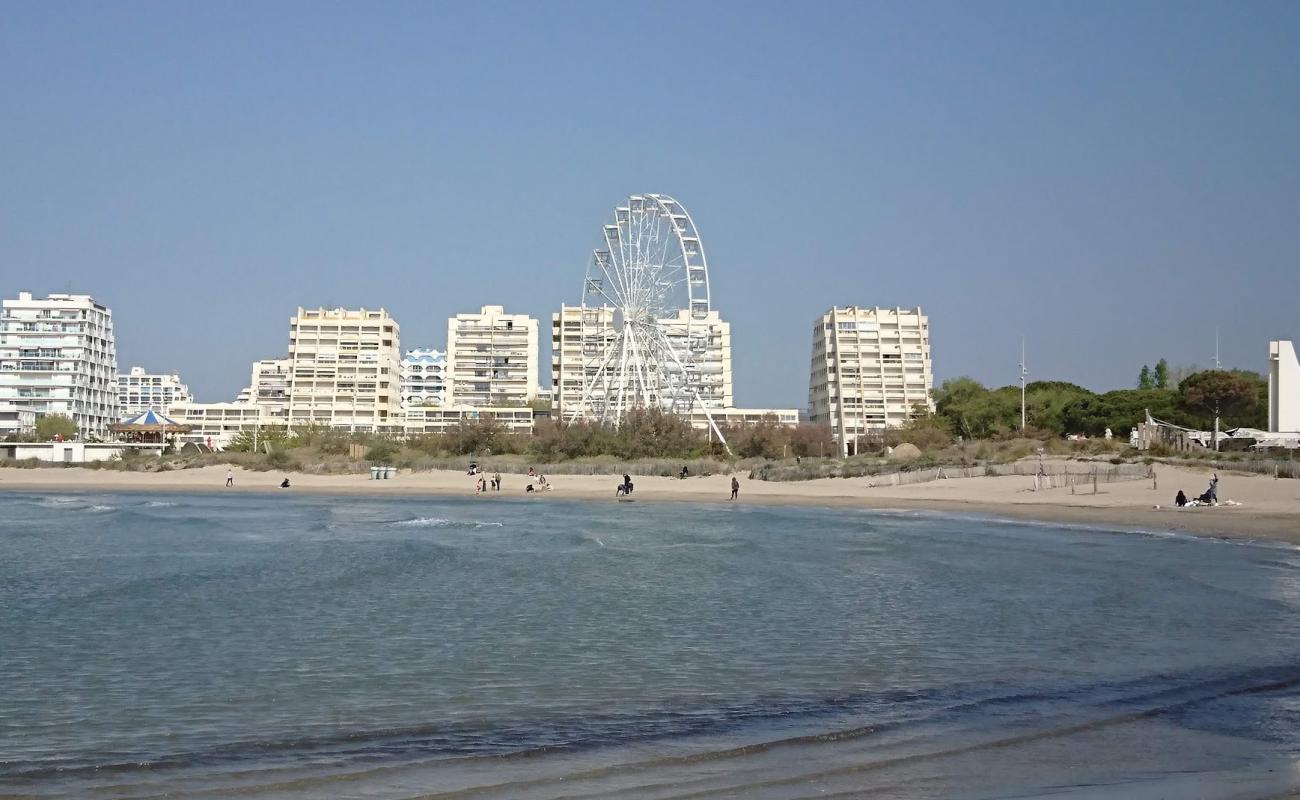 Photo de Plage Azur avec sable fin et lumineux de surface