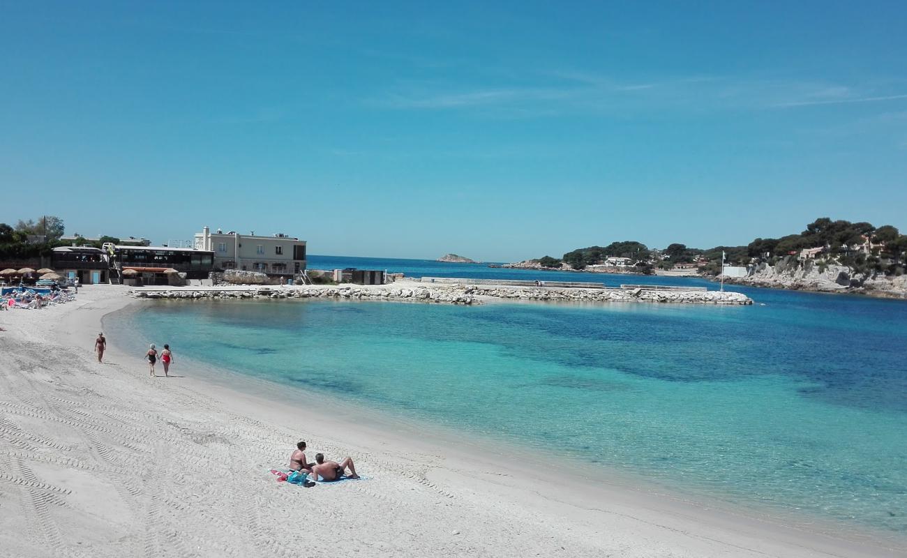 Photo de Plage de Renecros avec sable fin et lumineux de surface