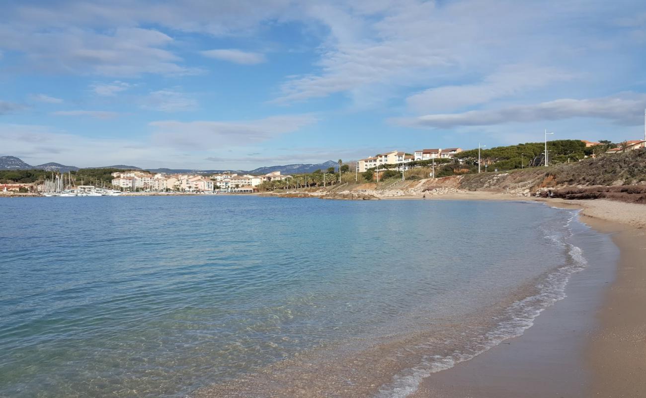 Photo de Plage du Rayolet avec sable gris de surface