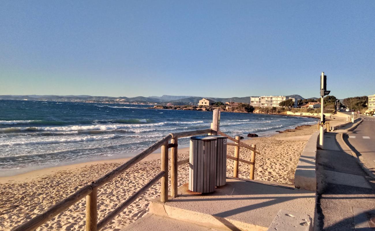 Photo de Plage du Cros avec sable lumineux de surface