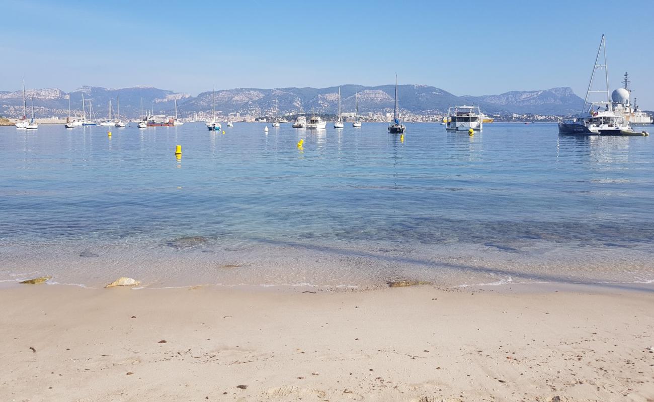 Photo de Plage de la Vieille avec sable beige de surface