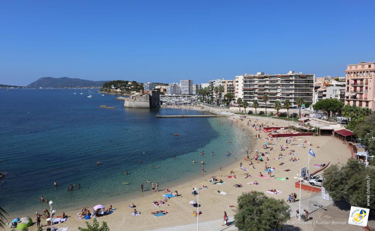 Photo de Plages du Mourillon avec sable lumineux de surface