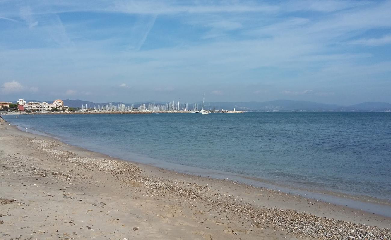 Photo de Capte beach II avec sable lumineux de surface