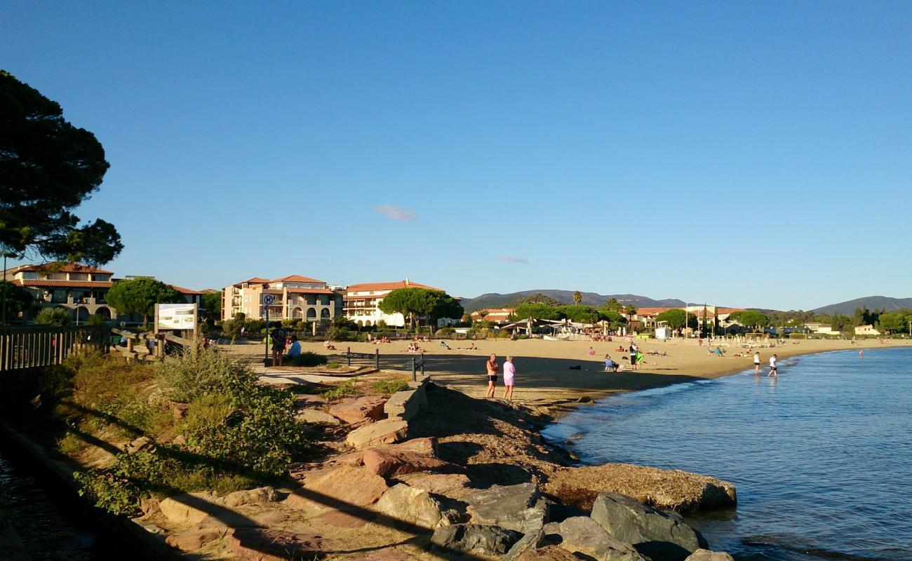 Photo de Miramar beach avec sable beige de surface
