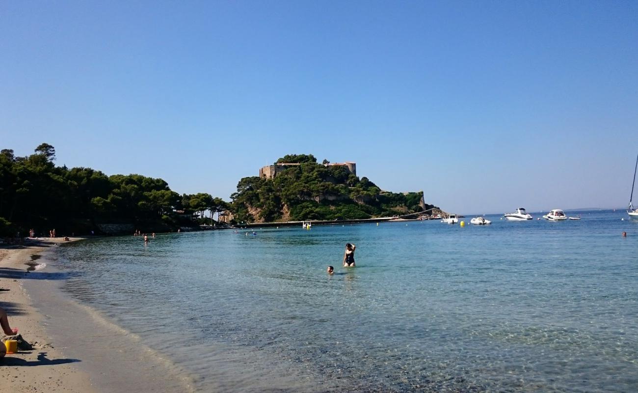 Photo de Plage de Bregançon avec sable lumineux de surface