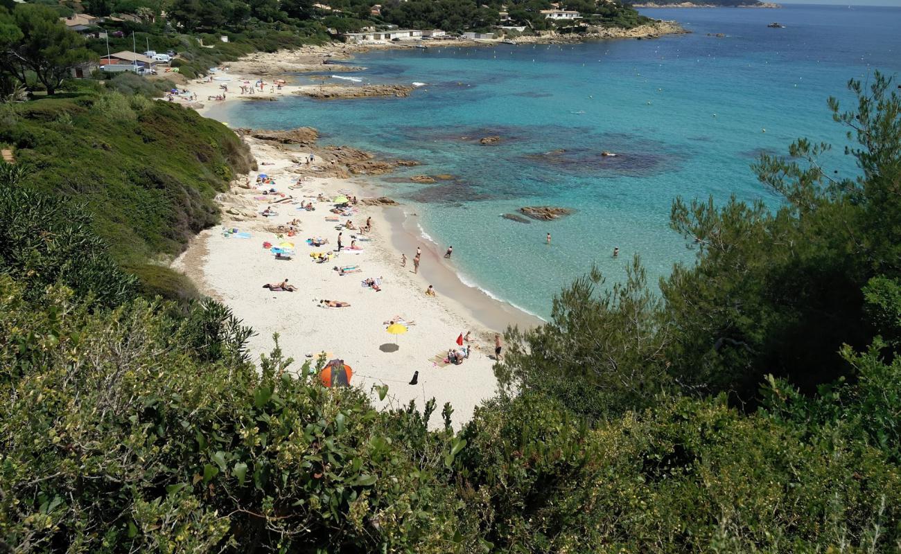 Photo de Plage de l'Escalet avec sable lumineux de surface