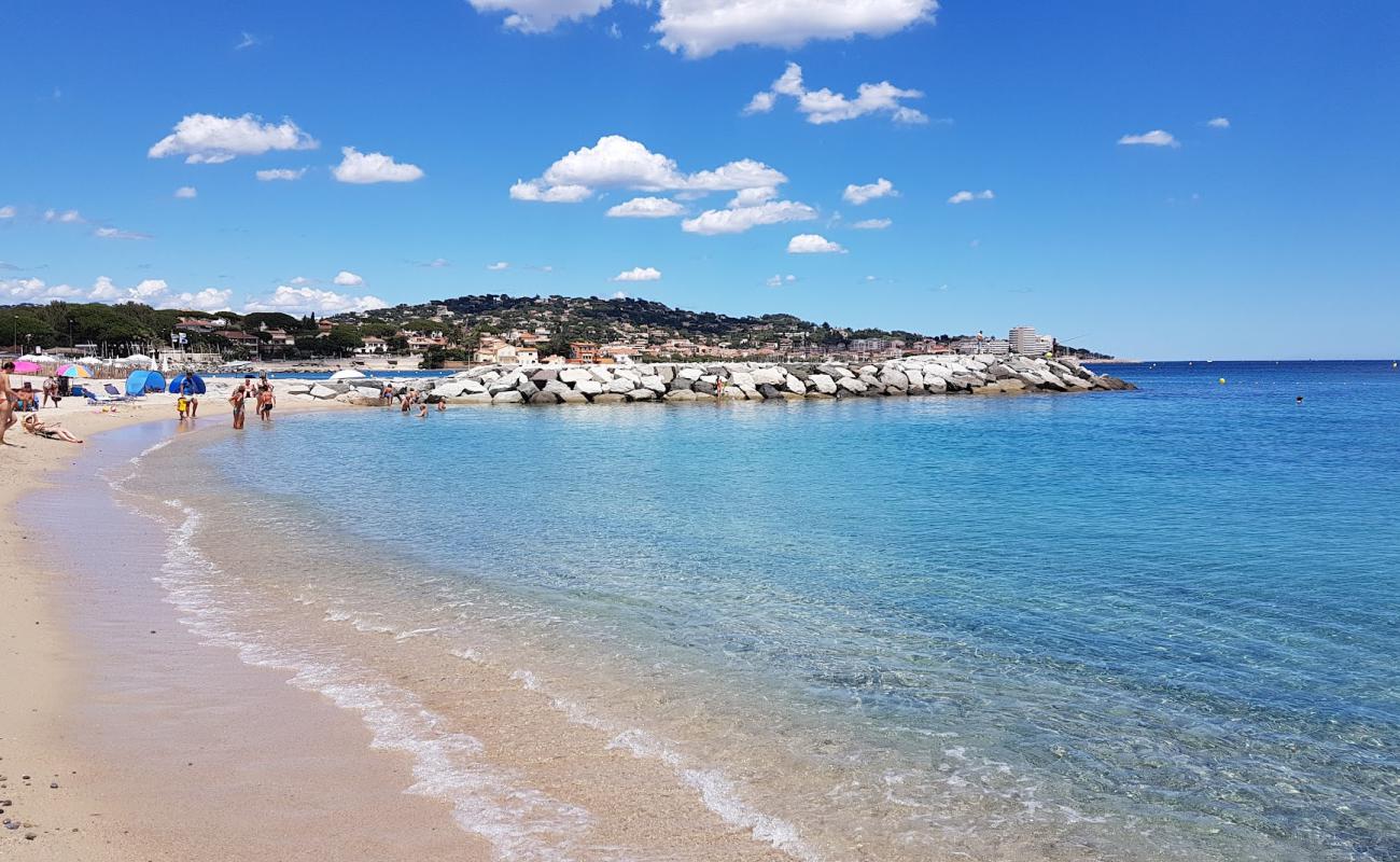 Photo de Croisette beach avec sable beige de surface