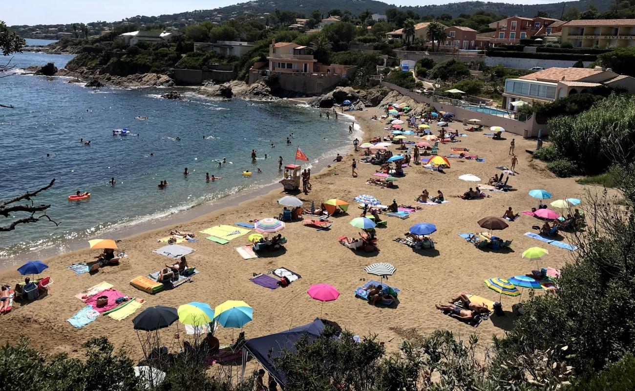Photo de Grand Boucharel beach avec sable beige de surface