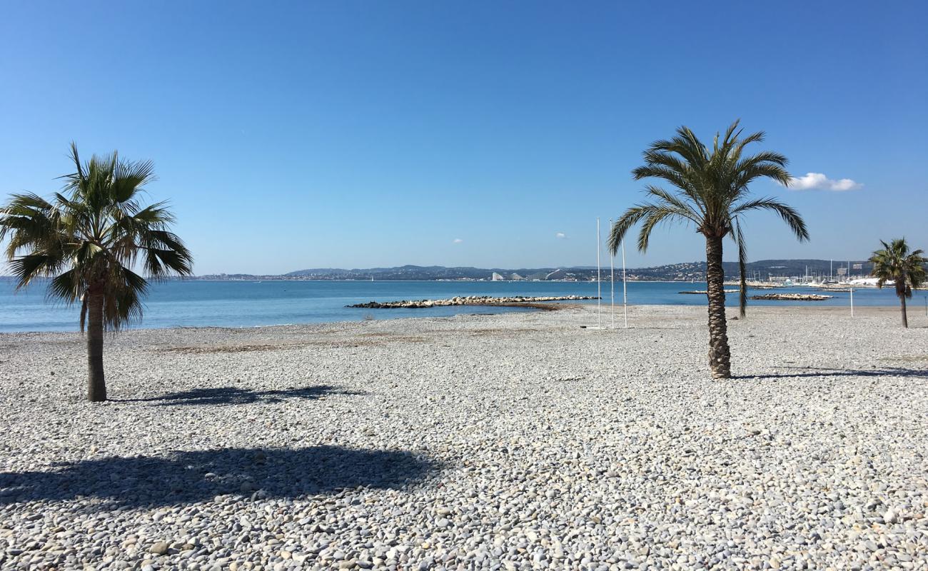 Photo de Plage Landsberg avec sable beige & galets de surface
