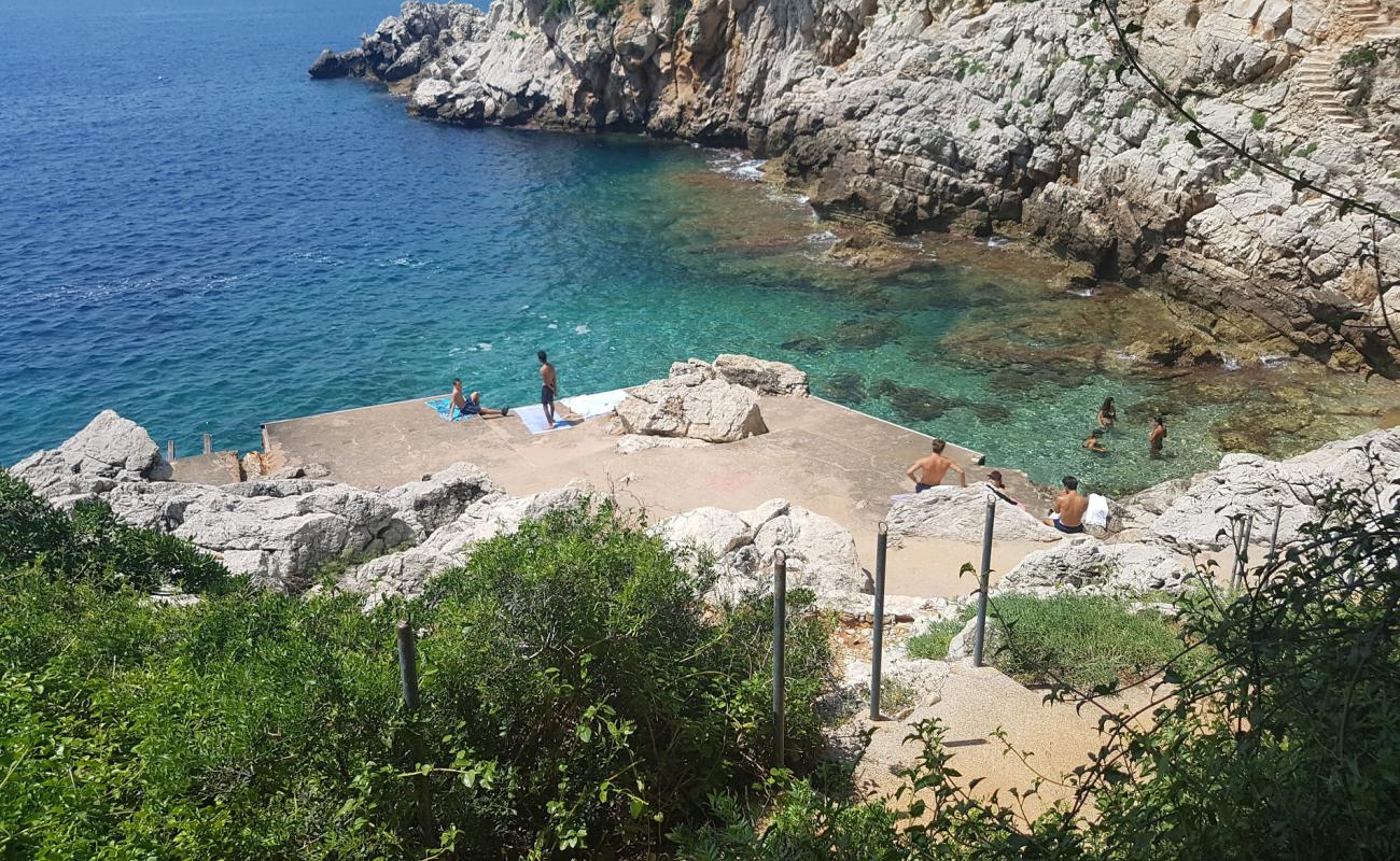 Photo de Plage de la Gavinette avec béton de surface