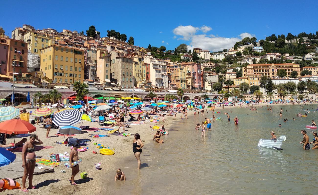 Photo de Plage des Sablettes avec petits galets beige de surface