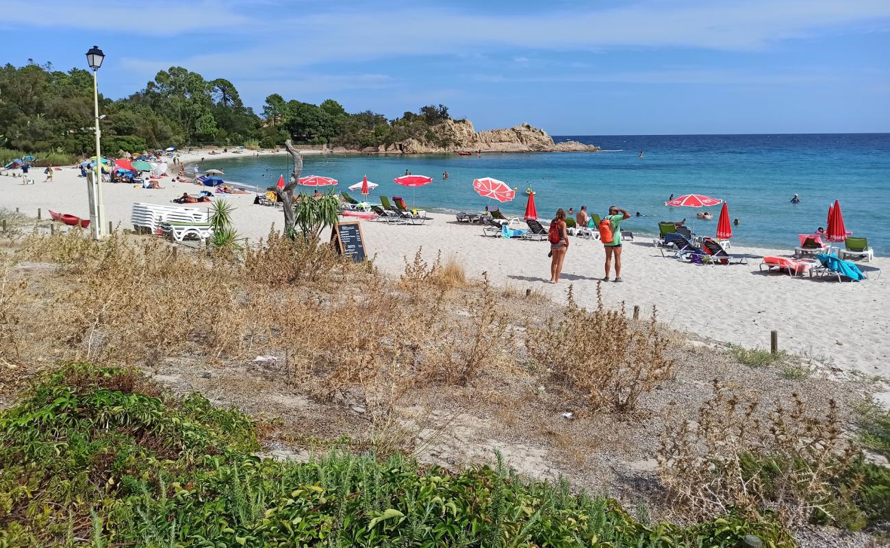 Photo de Plage de Canella avec sable lumineux de surface