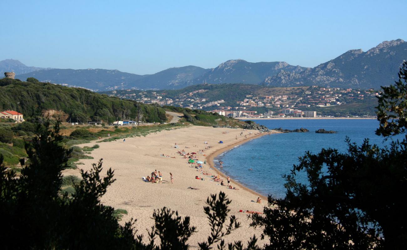 Photo de Aglio Camping beach avec sable fin et lumineux de surface