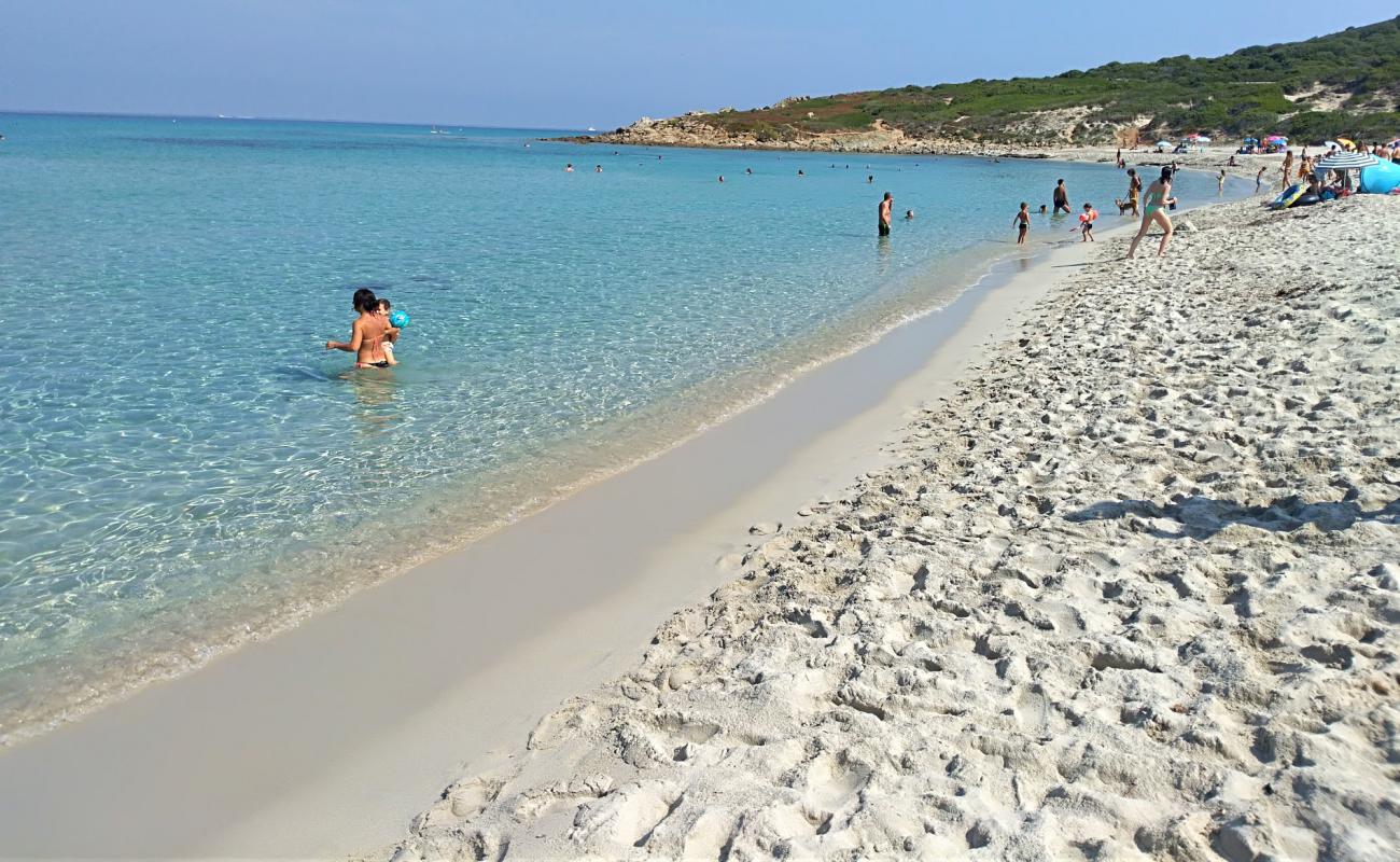 Photo de Plage de Bodri avec sable fin et lumineux de surface