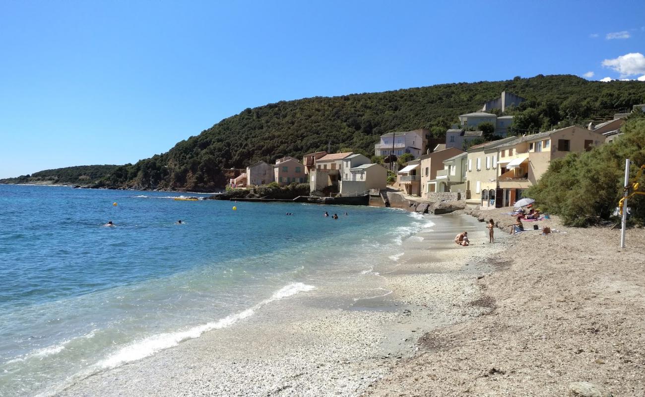 Photo de Meria beach avec sable clair avec caillou de surface