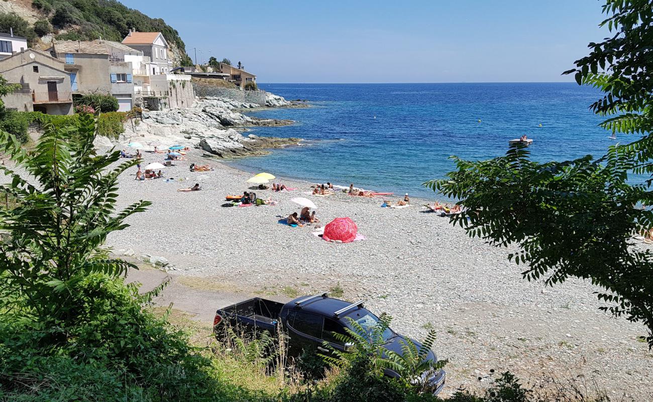 Photo de Grisgione beach avec galets gris de surface