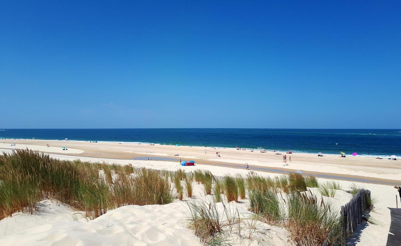 Photo de Plage de La Lagune avec sable fin blanc de surface