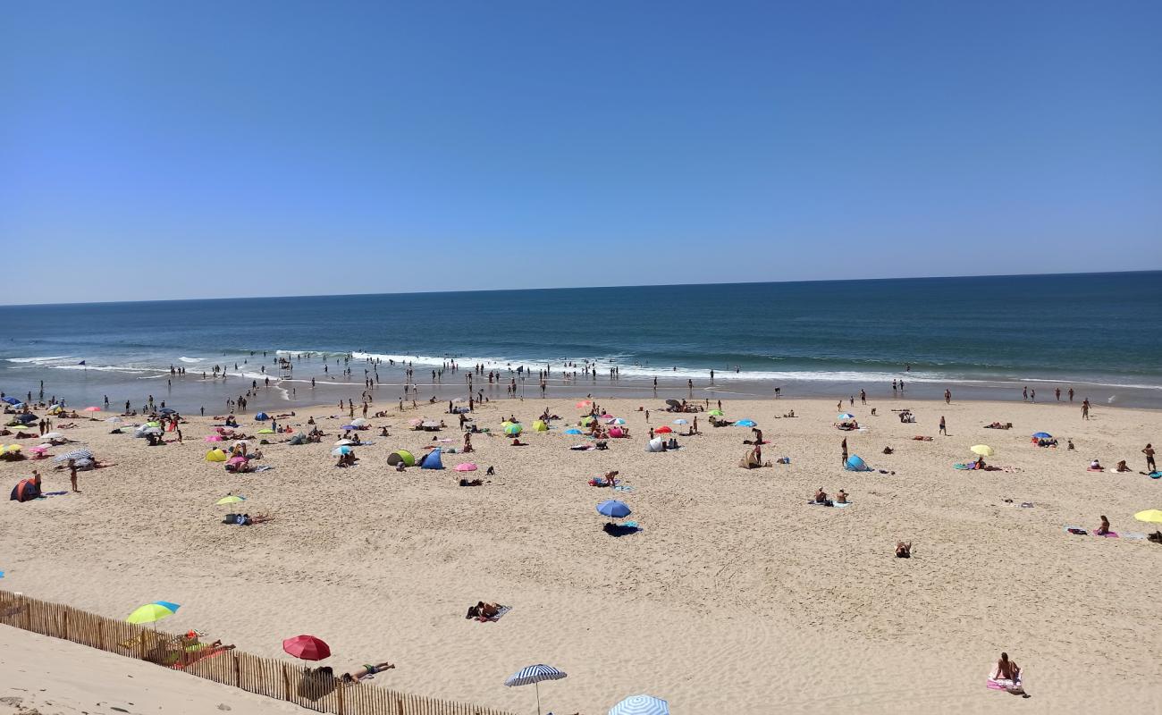 Photo de Plage Hourtin avec sable lumineux de surface