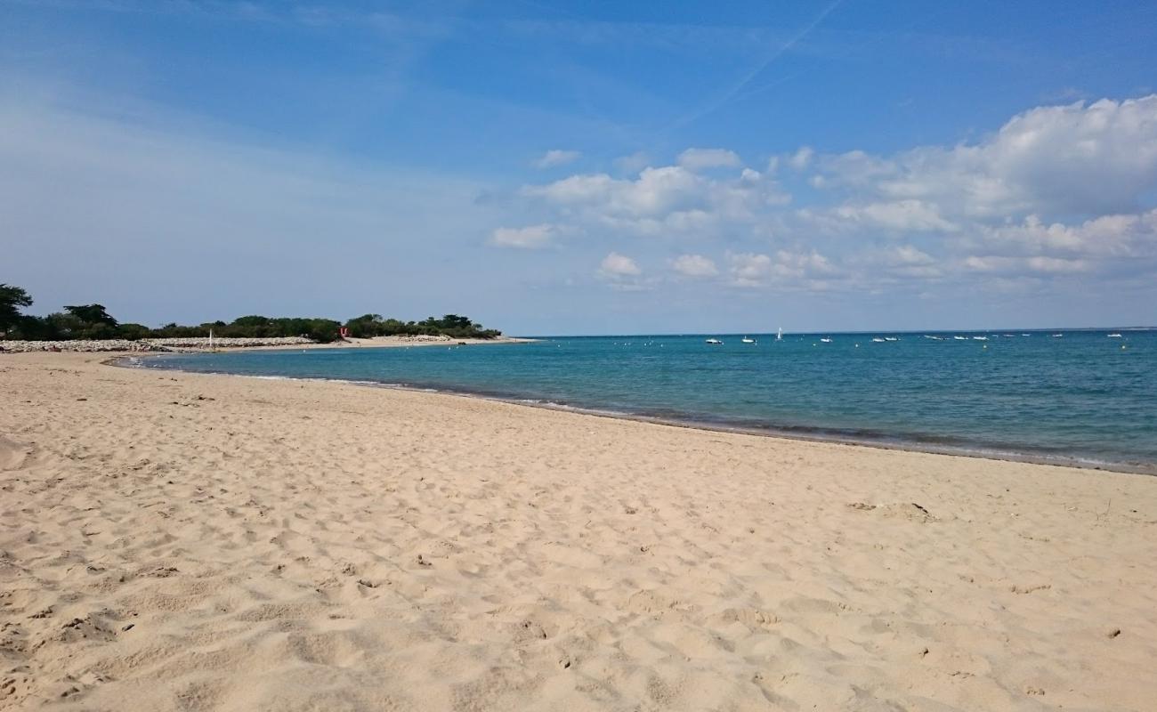 Photo de Plage Des Enfants avec sable beige de surface