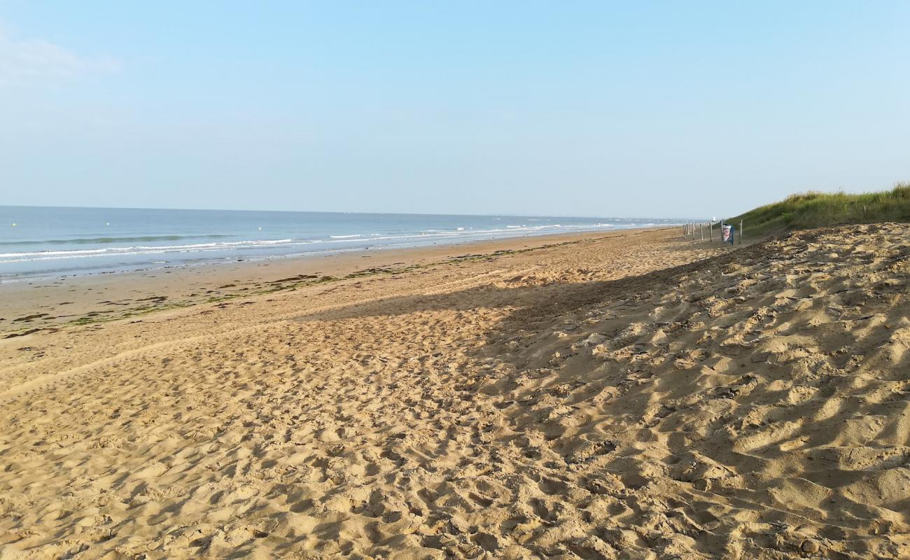 Photo de Plage de Bergère avec sable beige de surface