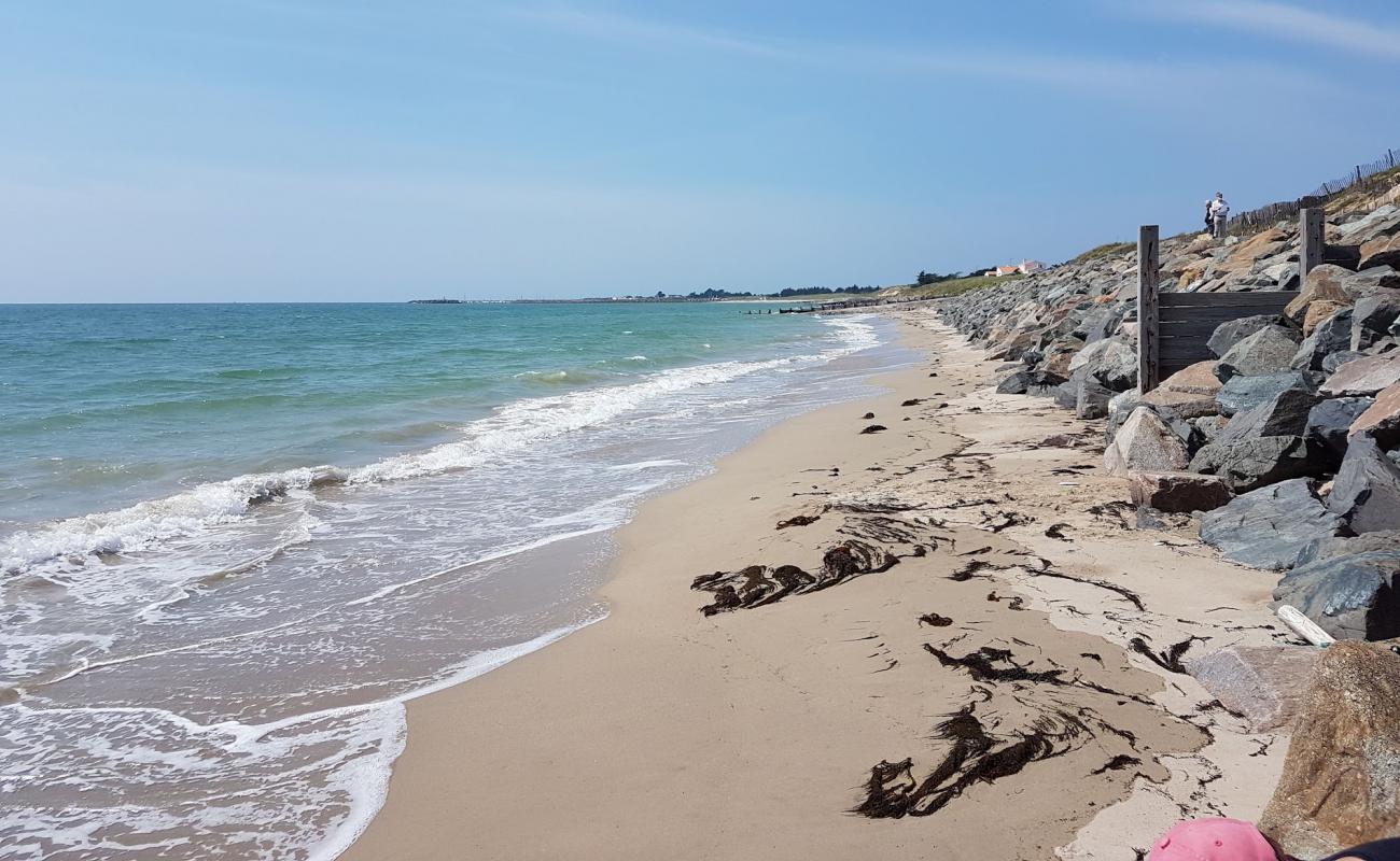 Photo de Saint-Jean beach avec sable blanc de surface