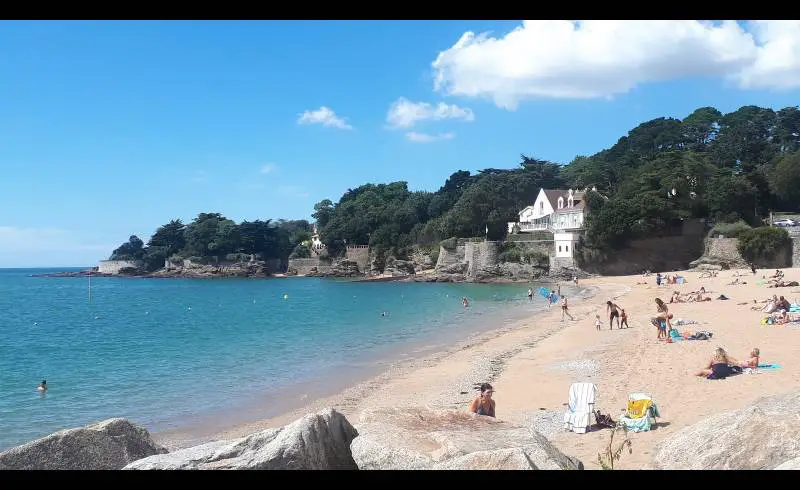 Photo de Plage de Noëveillard avec sable lumineux de surface