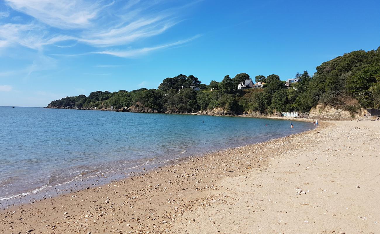 Photo de Trébézy beach avec sable clair avec caillou de surface