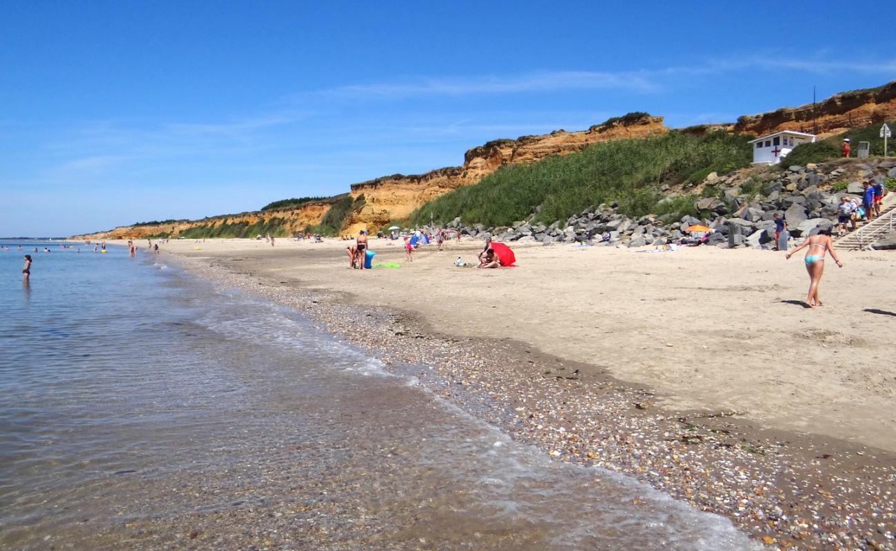 Photo de Plage de la Mine d'Or avec sable beige de surface