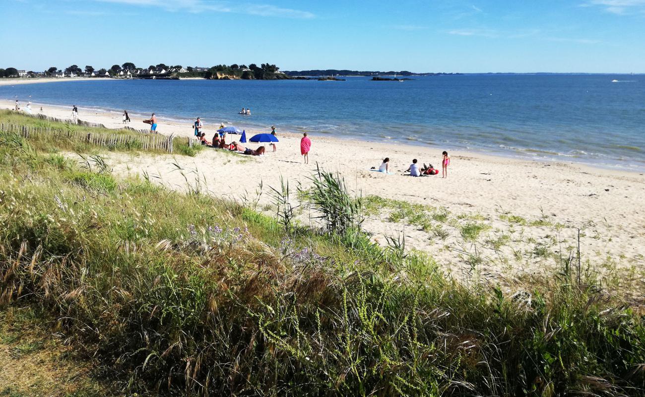 Photo de Plage de Bétahon avec sable beige de surface