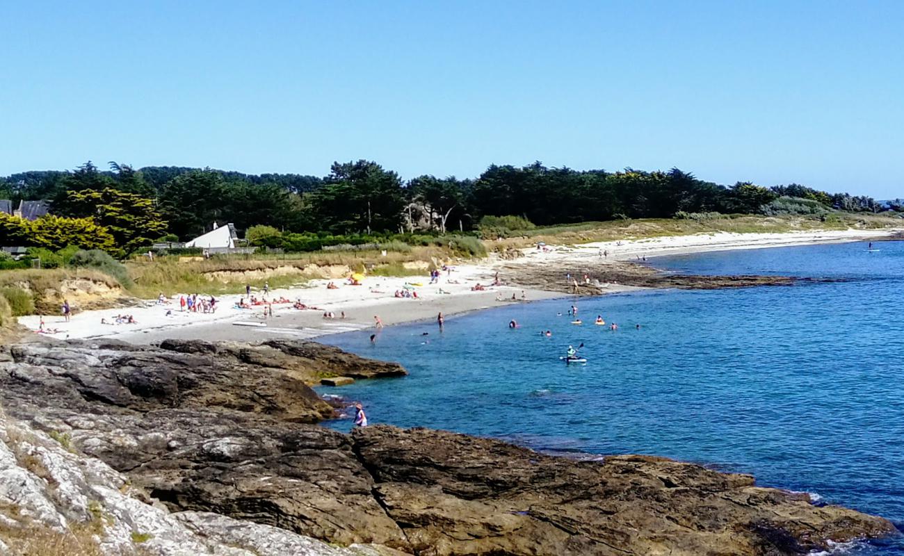 Photo de Plage de Kercambre avec sable gris de surface