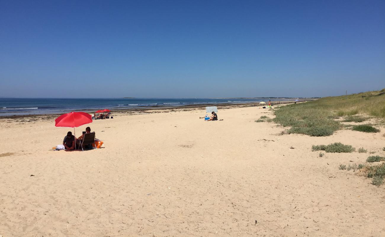 Photo de Beach Mane Guen avec sable lumineux de surface