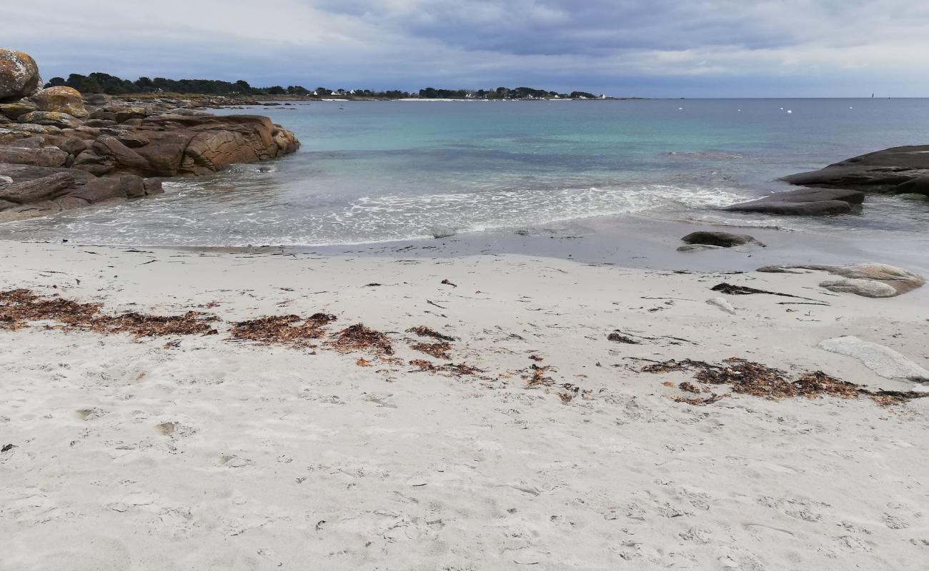Photo de Plage de Kermingham avec sable gris de surface