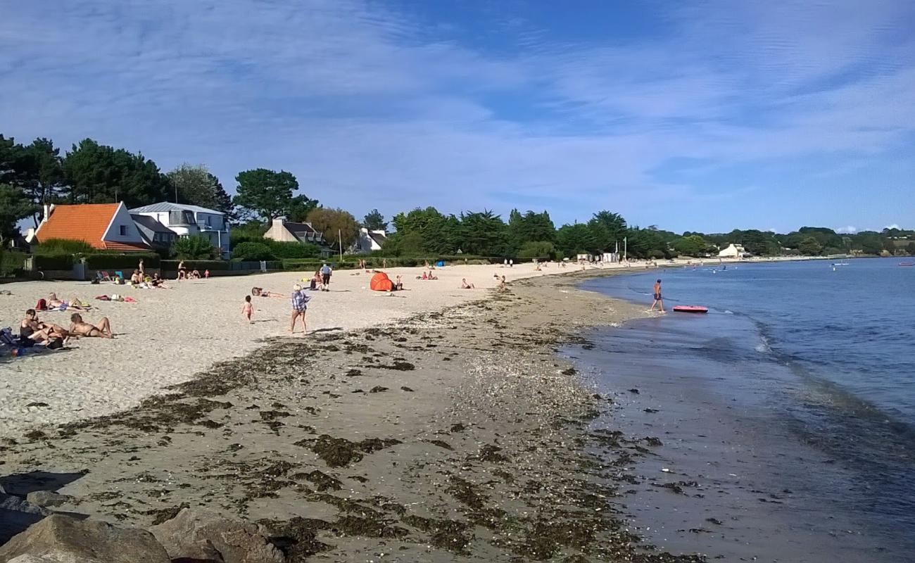 Photo de Plage de Kerléven avec sable beige de surface