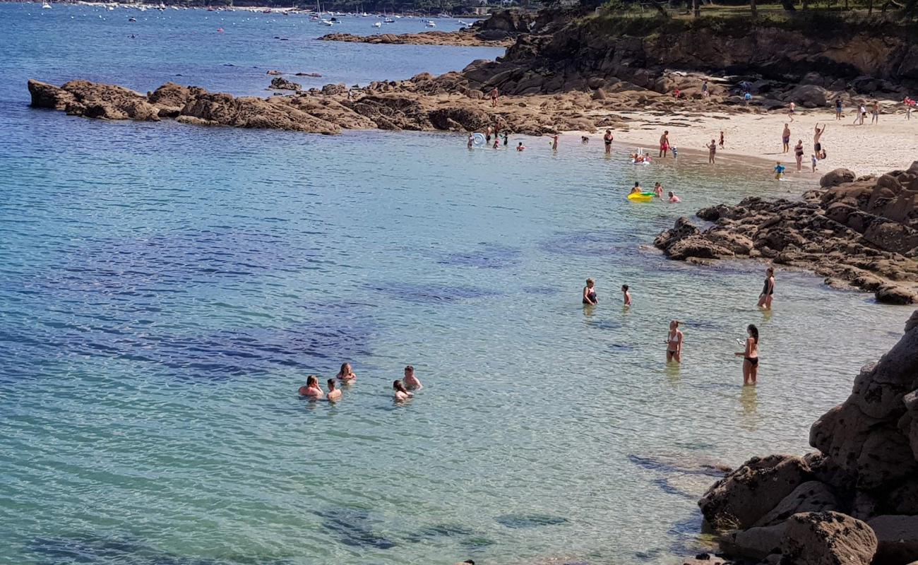 Photo de Plage de Bot-Conan avec sable beige fin de surface