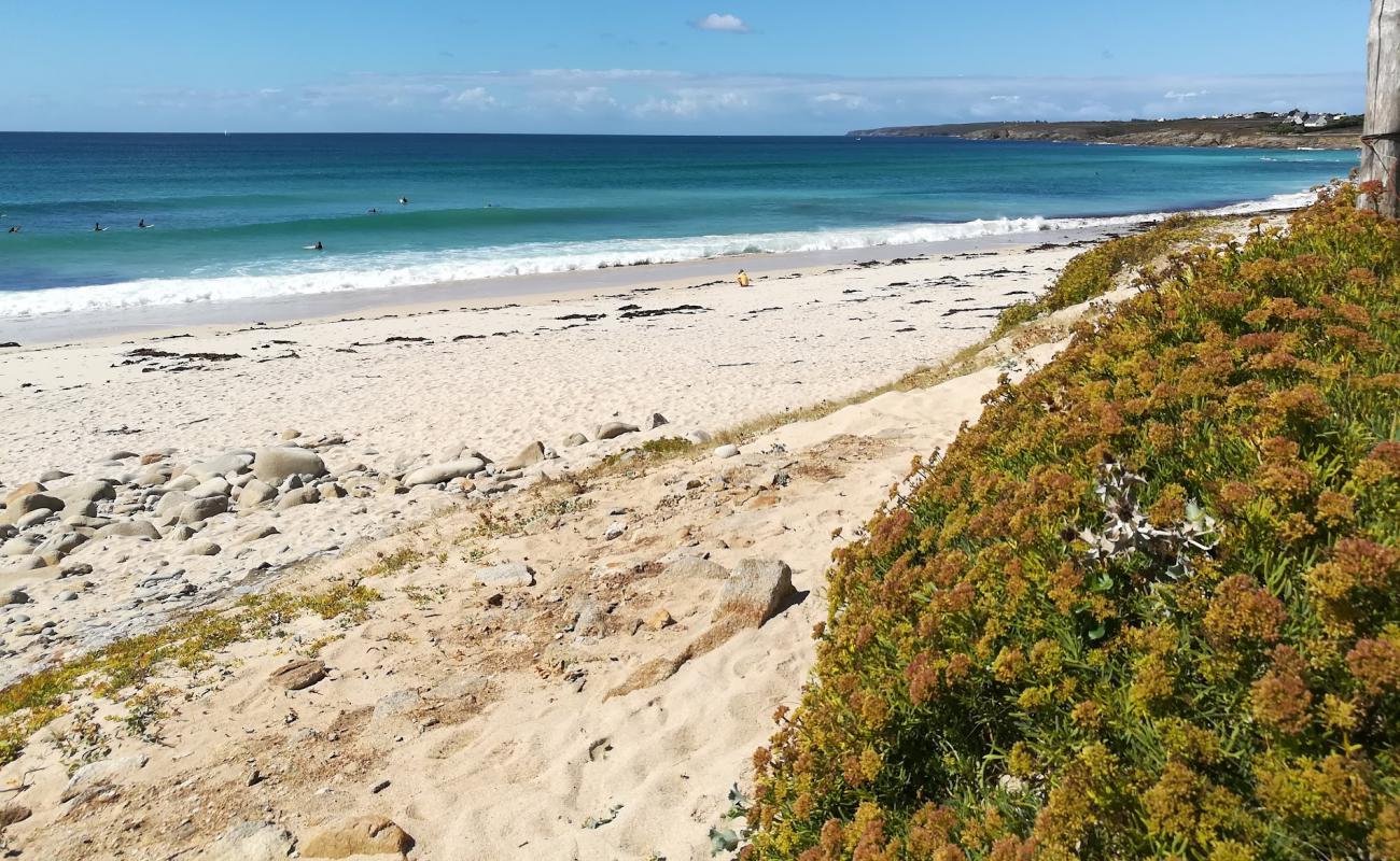 Photo de Plage de Saint Tugen avec sable blanc de surface